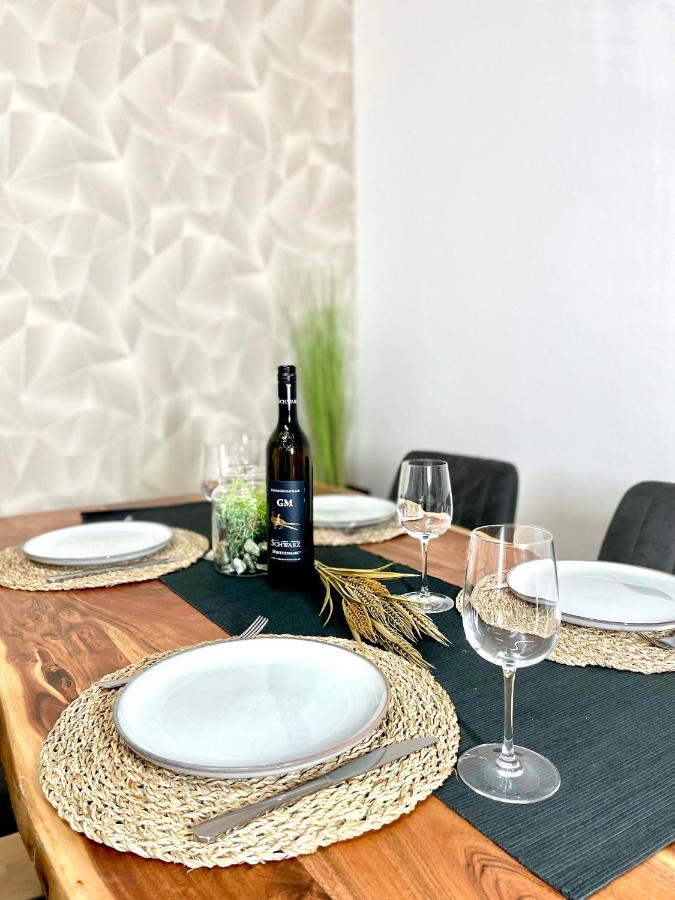 גראץ Central Comfy Apartment - Self Check-In מראה חיצוני תמונה