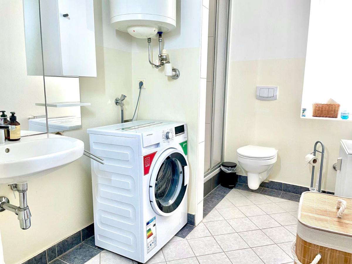 גראץ Central Comfy Apartment - Self Check-In מראה חיצוני תמונה
